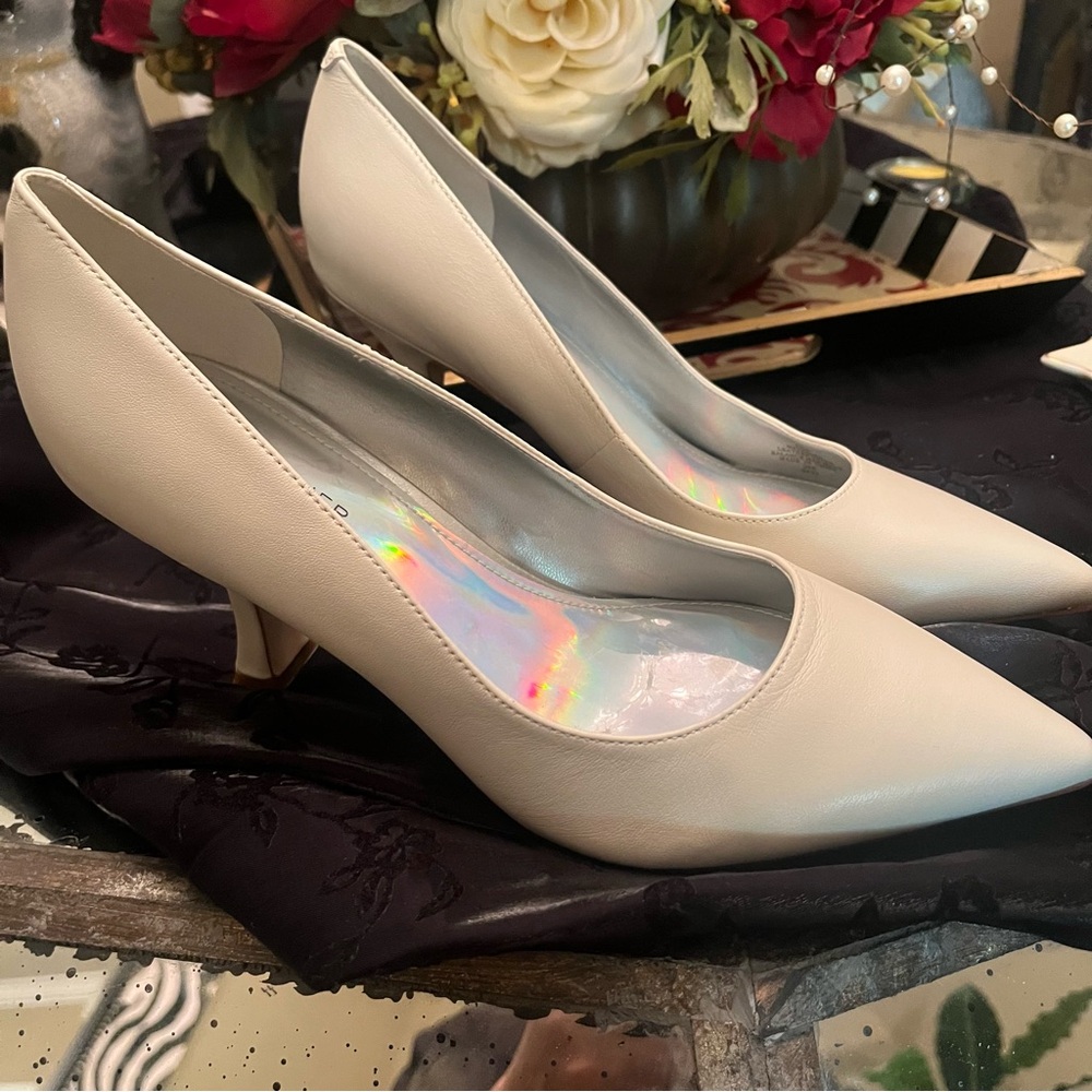 Marc Fisher 8.5 M New Off-White Ivory Elegant‎ Wedding Evening Women's Pumps